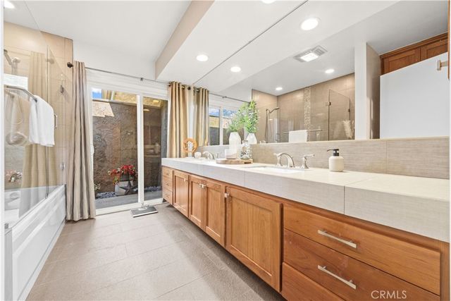2275 N La Paz, Claremont, CA 91711