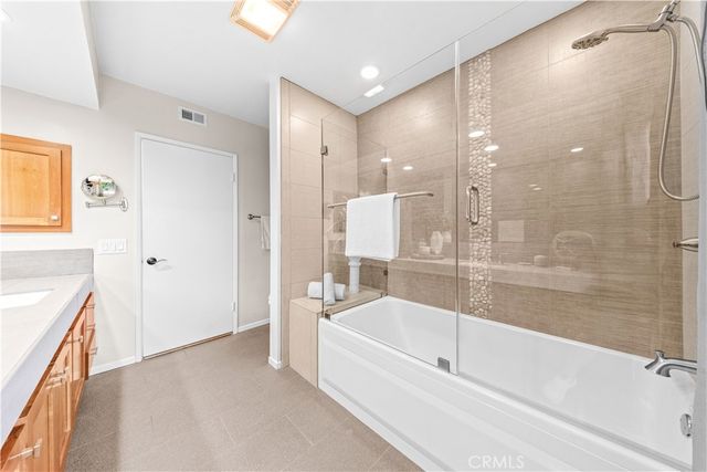 2275 N La Paz, Claremont, CA 91711