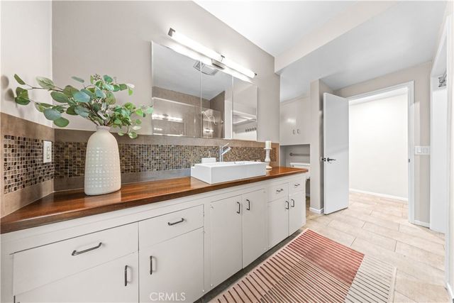 2275 N La Paz, Claremont, CA 91711