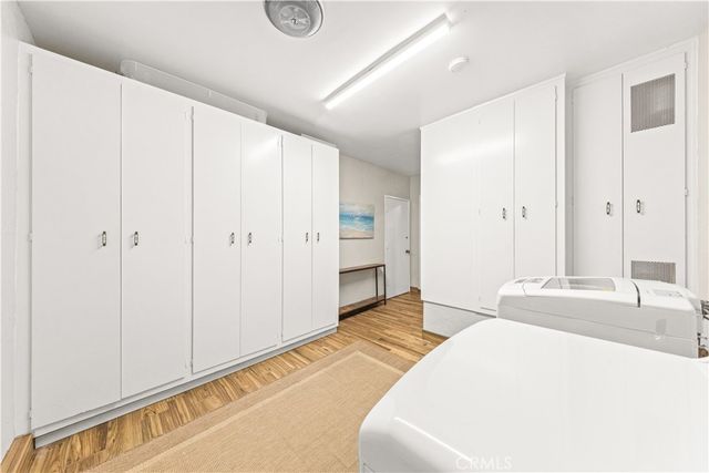 2275 N La Paz, Claremont, CA 91711