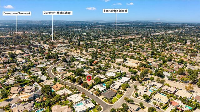 2275 N La Paz, Claremont, CA 91711