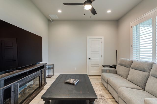 1111 Cooper Drive, Tahoka, TX 79373
