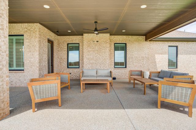 1111 Cooper Drive, Tahoka, TX 79373