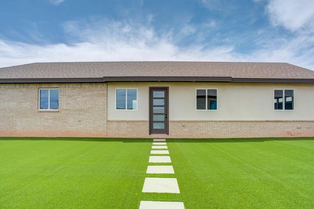 1111 Cooper Drive, Tahoka, TX 79373
