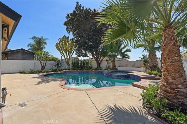 7685 E Calle Durango, Anaheim, CA 92808