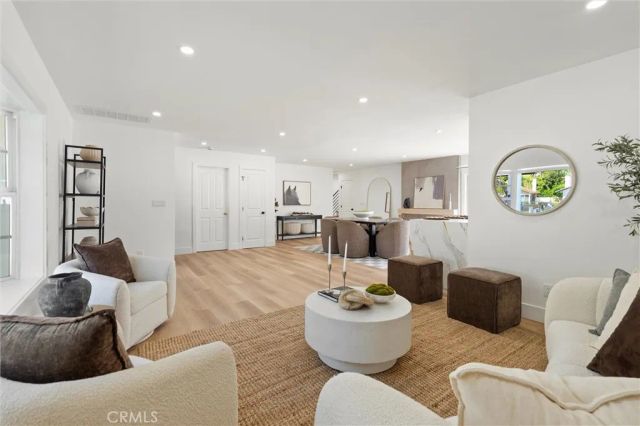 7685 E Calle Durango, Anaheim, CA 92808