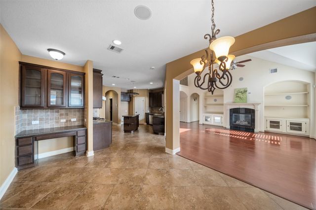 14318 Red Creek Cove Lane, Humble, TX 77396