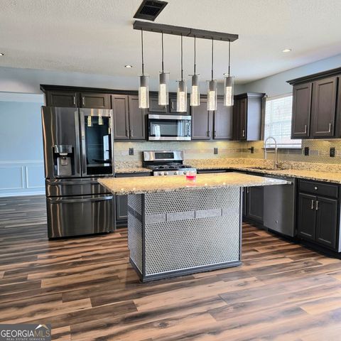 424 Browning Field Way, Hampton, GA 30228