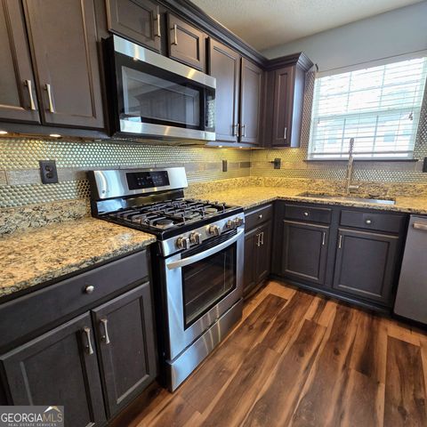 424 Browning Field Way, Hampton, GA 30228