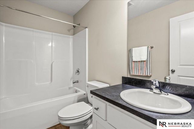 2857 Krejci Boulevard, Blair, NE 68008