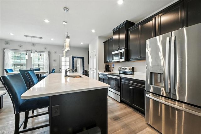 4227 Meander WAY, Chesapeake, VA 23321