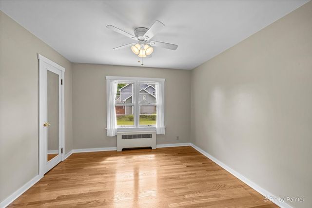 746 Parkway Avenue, Elgin, IL 60120