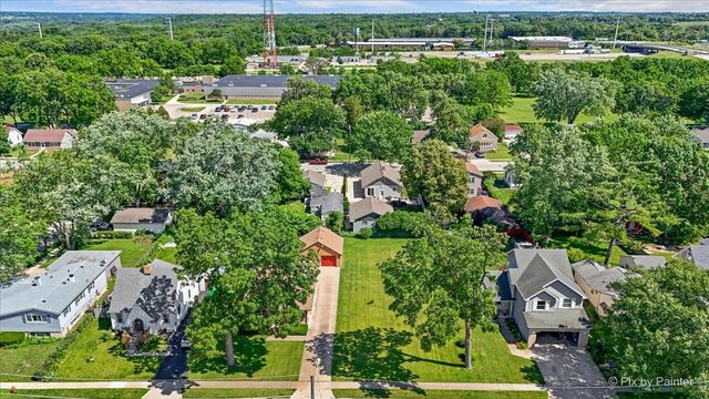 746 Parkway Avenue, Elgin, IL 60120
