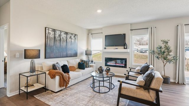 2612 Brook View Drive, Des Moines, IA 50317