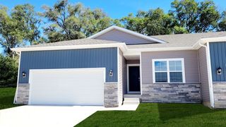 2612 Brook View Drive, Des Moines, IA 50317