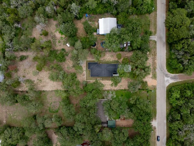 240 Shadow Oak DR, Bastrop, TX 78602