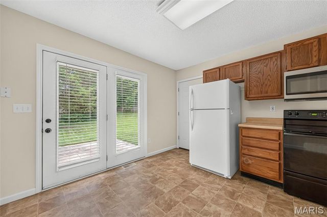 2413 Amarillo Drive, O'fallon, MO 63368