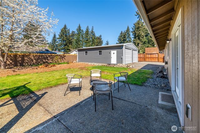 16020 70th Avenue E, Puyallup, WA 98375