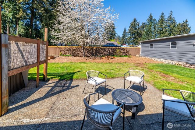 16020 70th Avenue E, Puyallup, WA 98375
