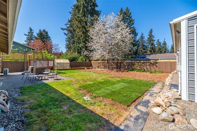 16020 70th Avenue E, Puyallup, WA 98375