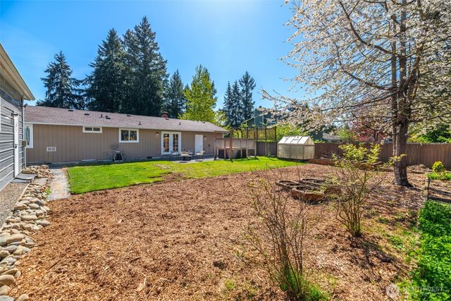 16020 70th Avenue E, Puyallup, WA 98375