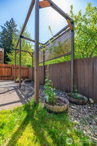 16020 70th Avenue E, Puyallup, WA 98375