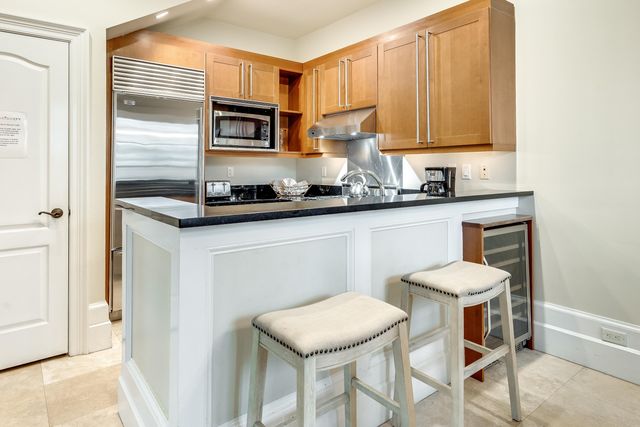 9201 Market Street Inn 169, Miramar Beach, FL 32550