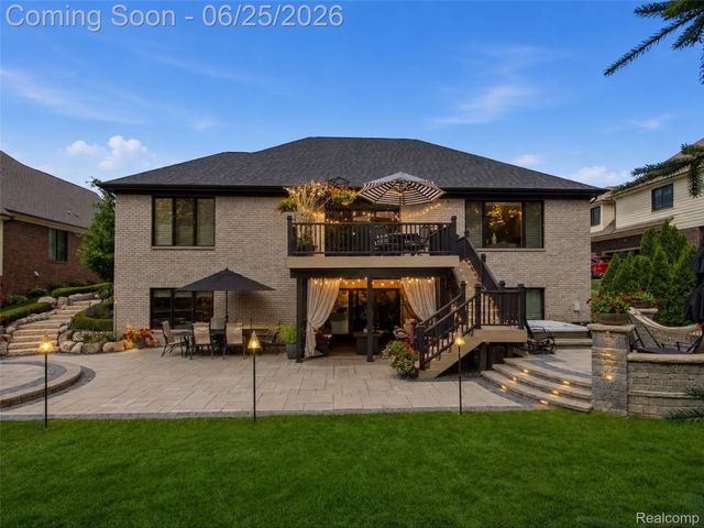60778 Forest Creek Drive, Washington Township, MI 48094