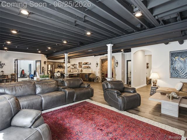 60778 Forest Creek Drive, Washington Township, MI 48094