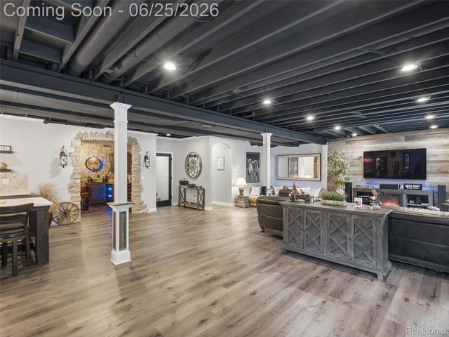 60778 Forest Creek Drive, Washington Township, MI 48094