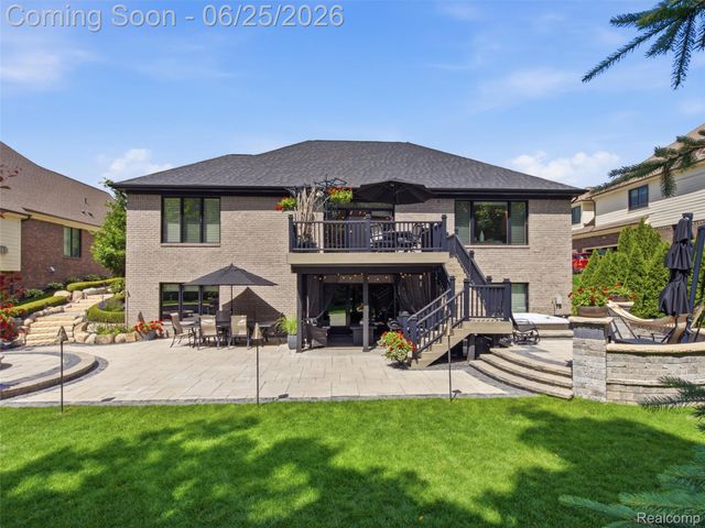 60778 Forest Creek Drive, Washington Township, MI 48094