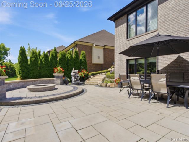 60778 Forest Creek Drive, Washington Township, MI 48094