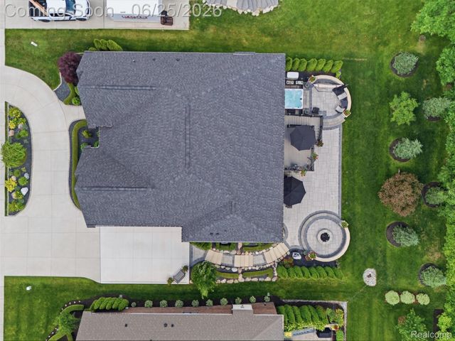 60778 Forest Creek Drive, Washington Township, MI 48094
