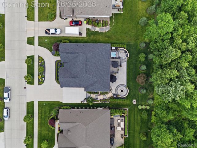 60778 Forest Creek Drive, Washington Township, MI 48094
