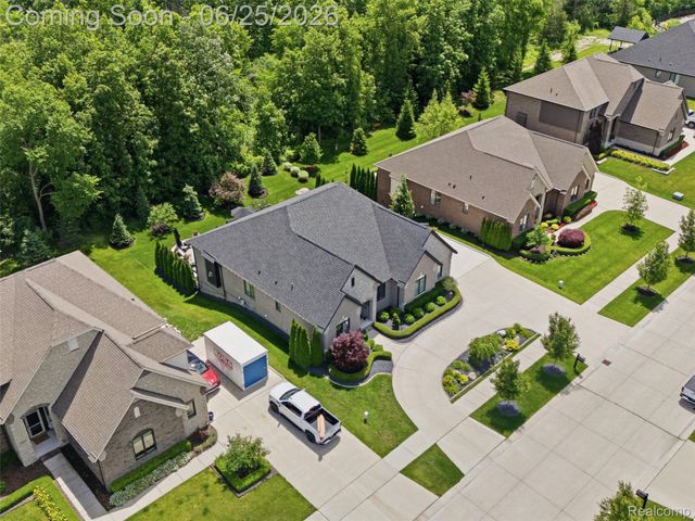 60778 Forest Creek Drive, Washington Township, MI 48094