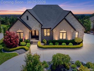 60778 Forest Creek Drive, Washington Township, MI 48094