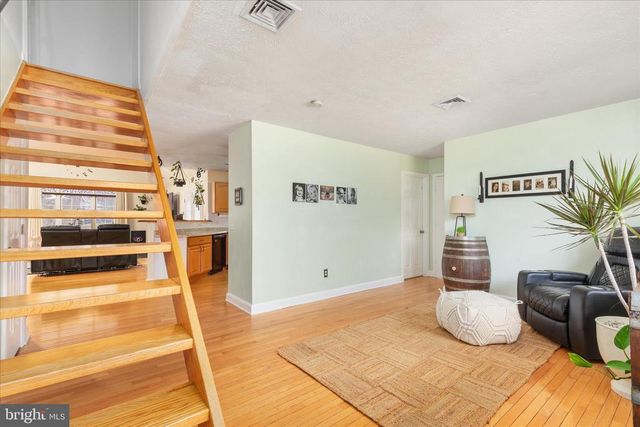 4364 BELVOIR RD, Marshall, VA 20115