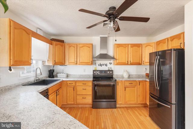 4364 BELVOIR RD, Marshall, VA 20115