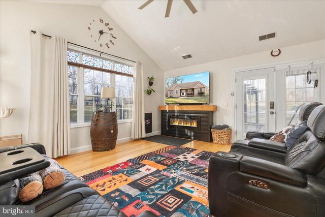 4364 BELVOIR RD, Marshall, VA 20115