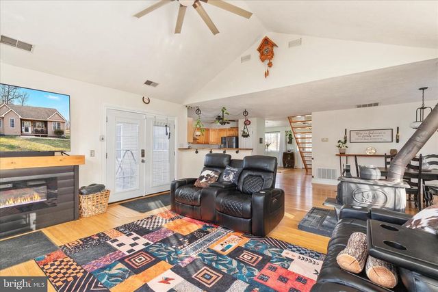 4364 BELVOIR RD, Marshall, VA 20115