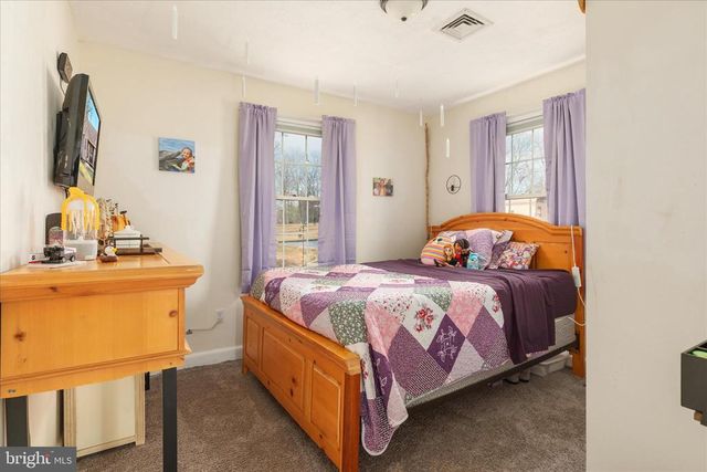 4364 BELVOIR RD, Marshall, VA 20115