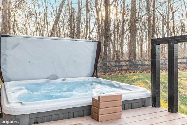 4364 BELVOIR RD, Marshall, VA 20115