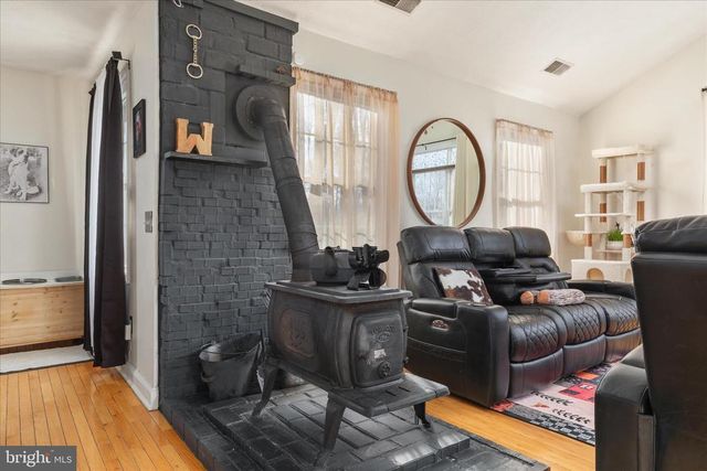 4364 BELVOIR RD, Marshall, VA 20115