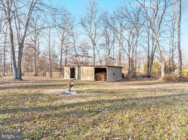 4364 BELVOIR RD, Marshall, VA 20115