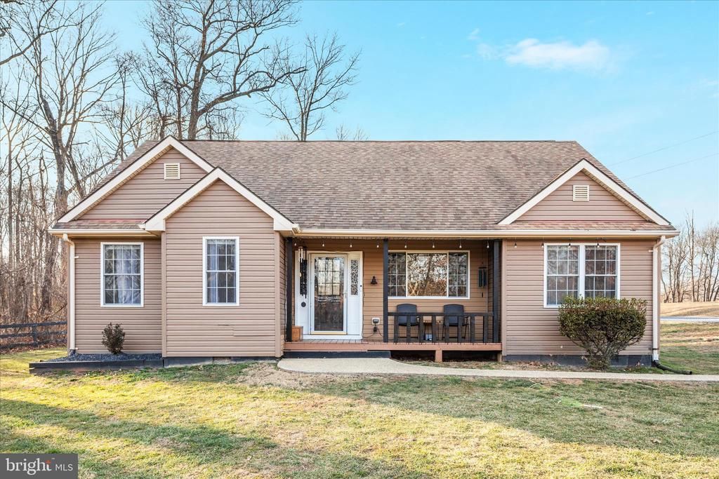 4364 BELVOIR RD, Marshall, VA 20115