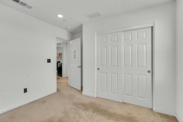 1807 W Woodward Ave, Manteca, CA 95337