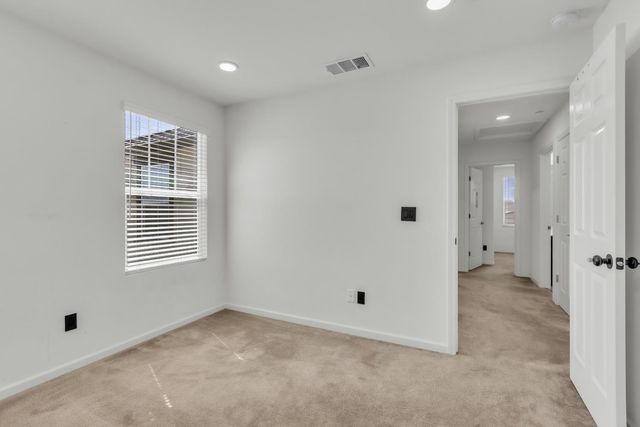 1807 W Woodward Ave, Manteca, CA 95337