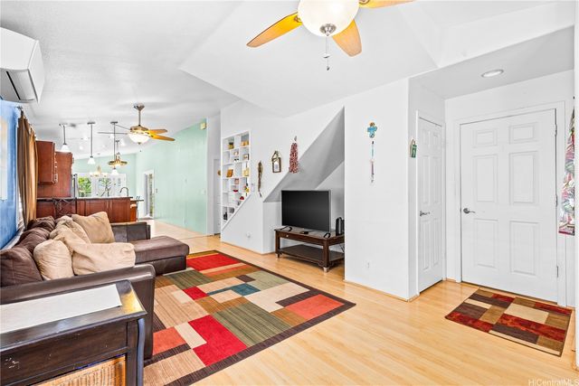 87-1126 Oheohe Street, Waianae, HI 96792