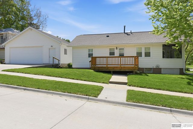 1201 S 44 Street, Omaha, NE 68105