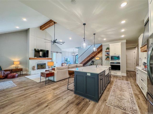 816 Nature Way, Benton, AR 72019